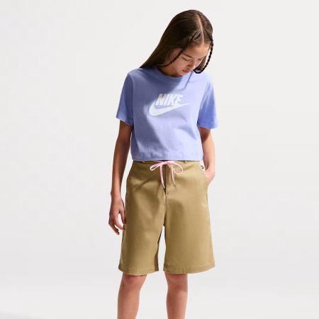 Nike Sportswear Older Kids (Girls) Cropped T-Shirt