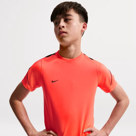 Nike Strike Older Kids Dri-FIT Football Short-Sleeve Top