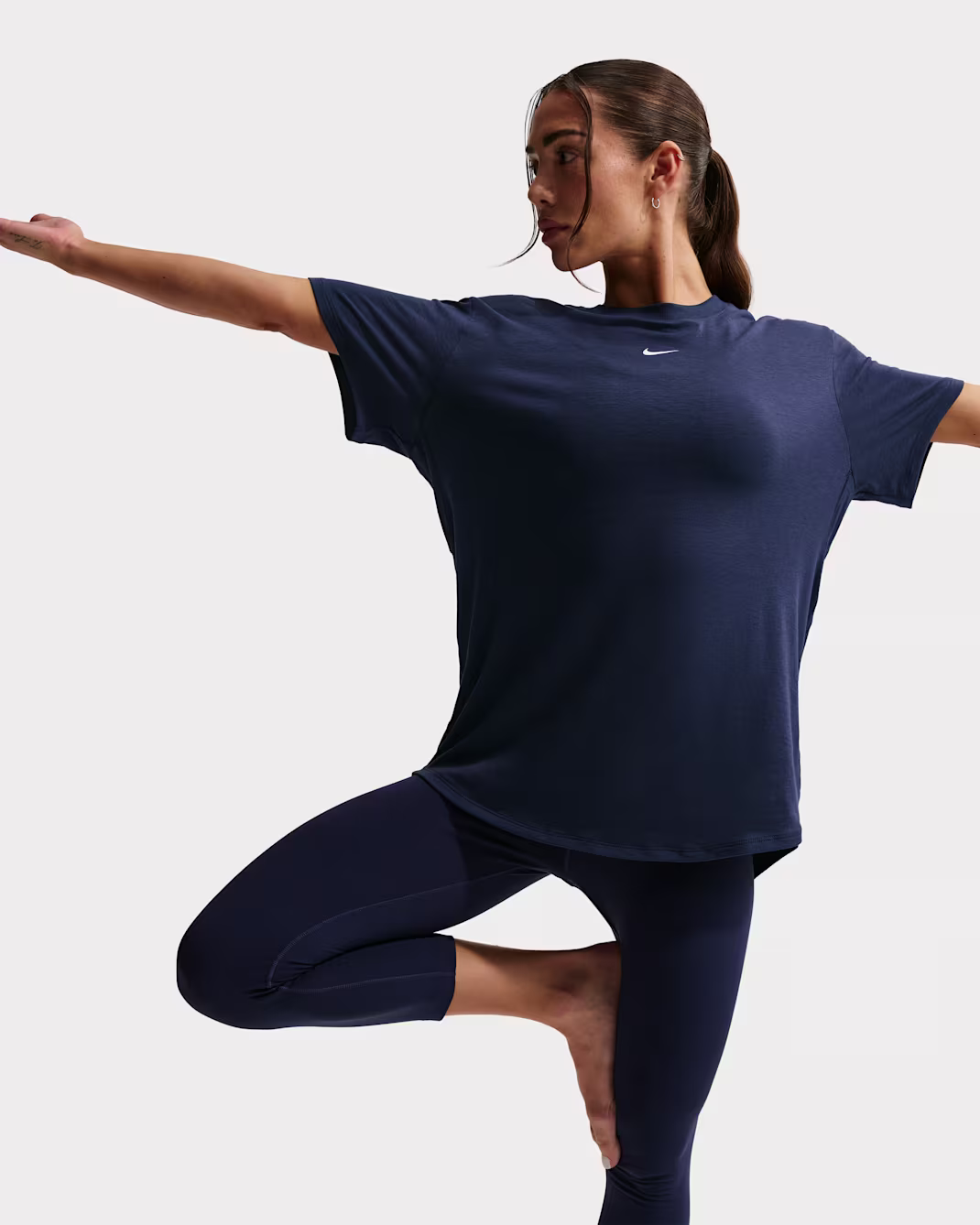 Nike One Relaxed Womens Dri-FIT Short-Sleeve Top - Image 3