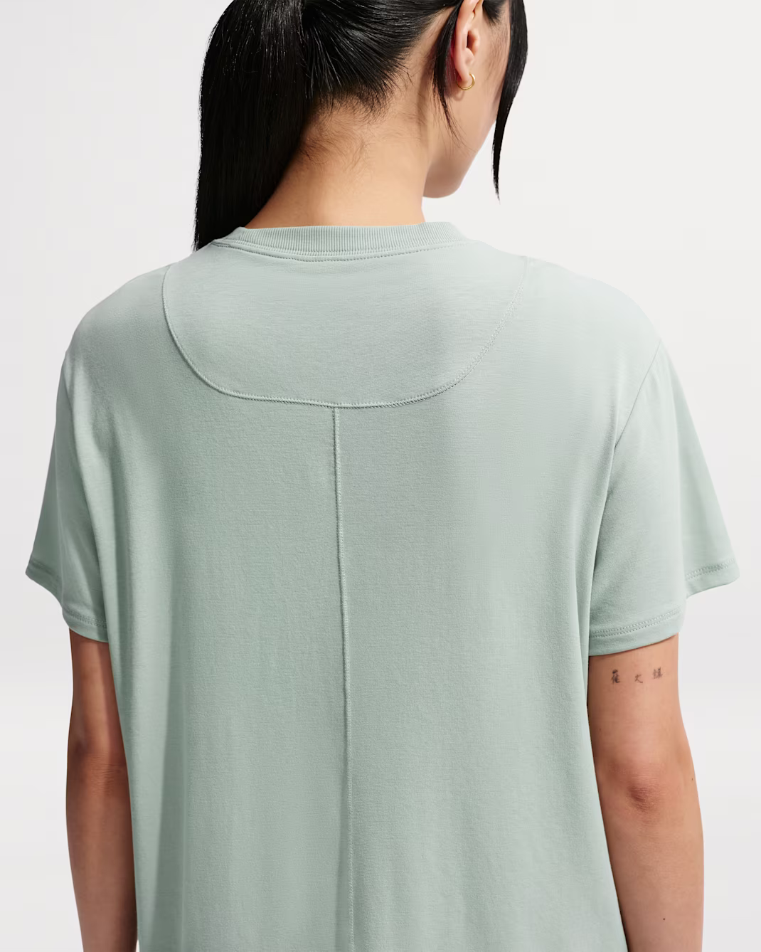 Nike One Relaxed stuttermabolur - Image 2