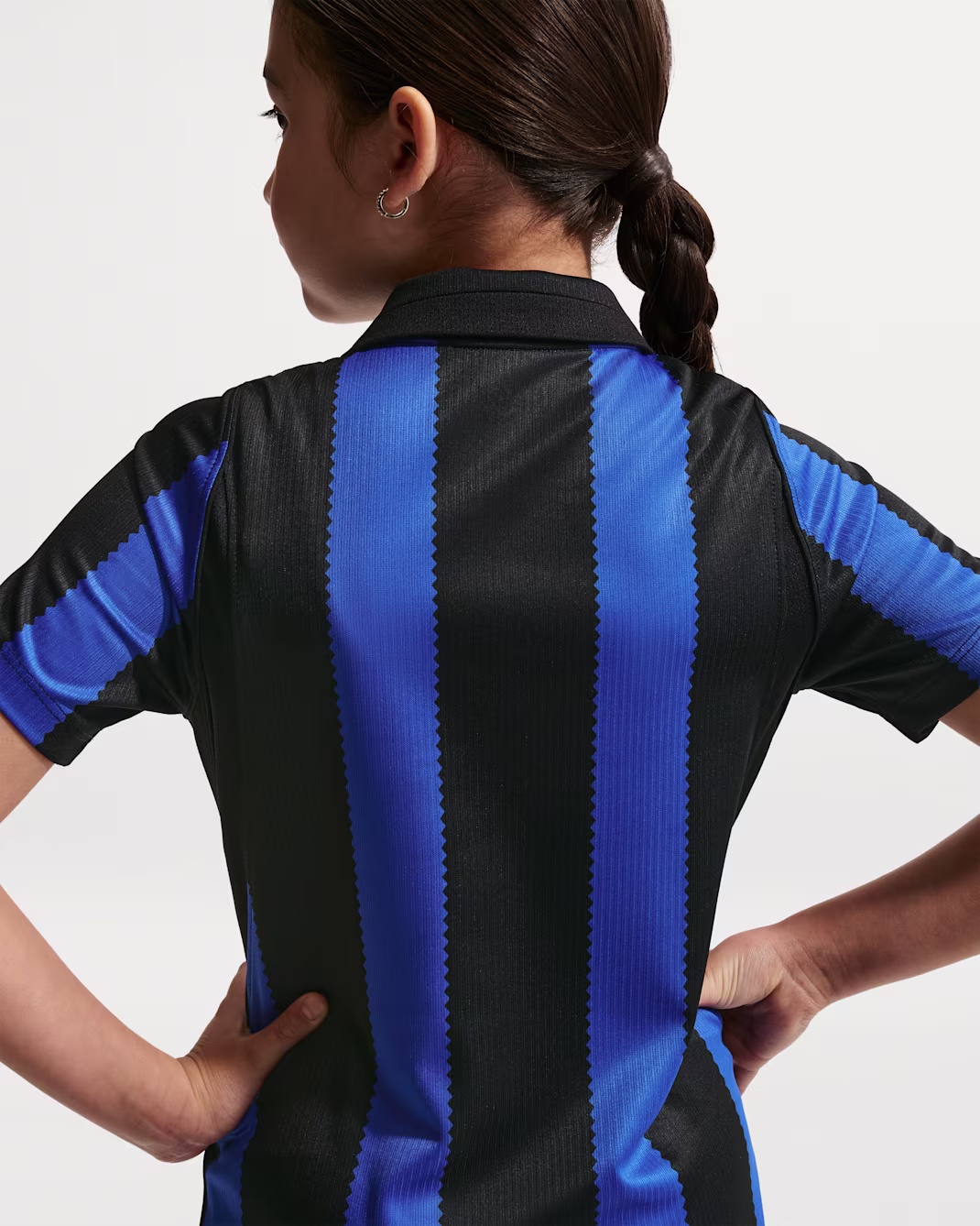 Inter Milan 2026/27 Stadium Home Big Kids Nike Dri-FIT Soccer Replica Jersey - Image 5