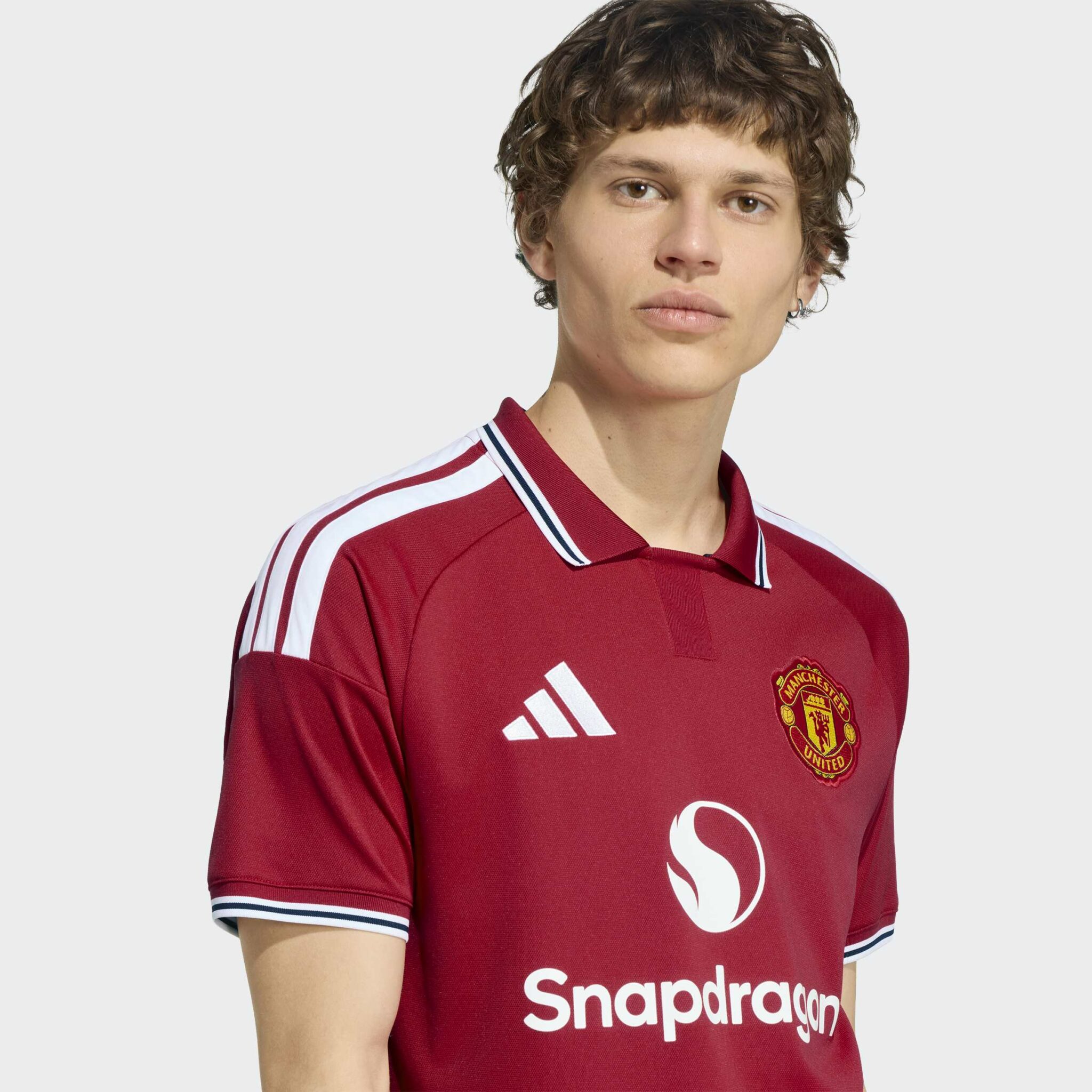 ADIDAS MANCHESTER UNITED TREYJA HERRA 26/27