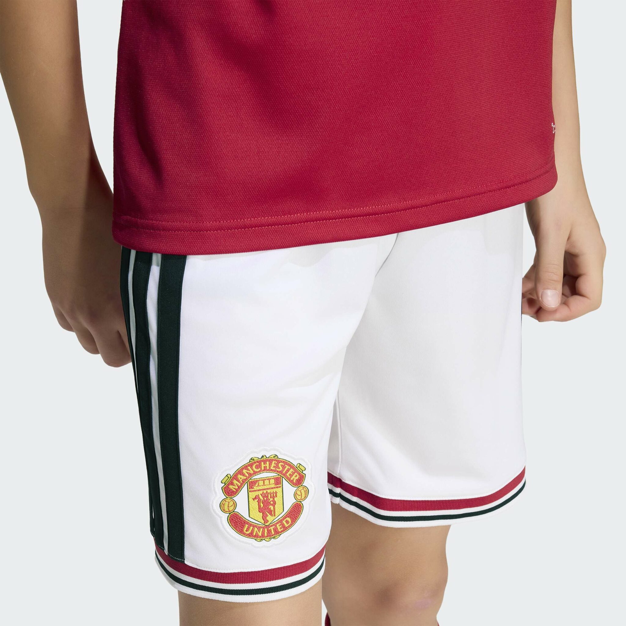 ADIDAS MANCHESTER UNITED 26/27 STUTTBUXUR BARNA