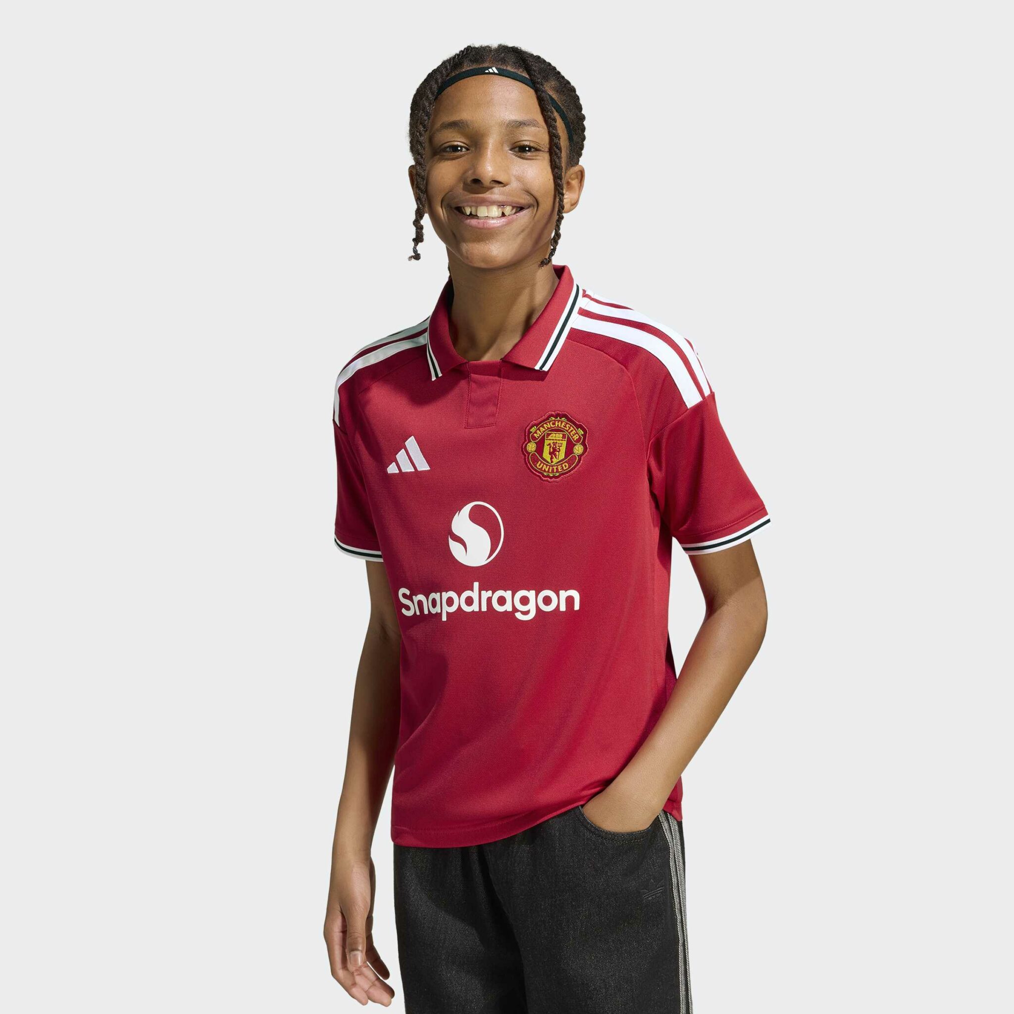 ADIDAS Manchester United 26/27 treyja barnastærð - Image 8