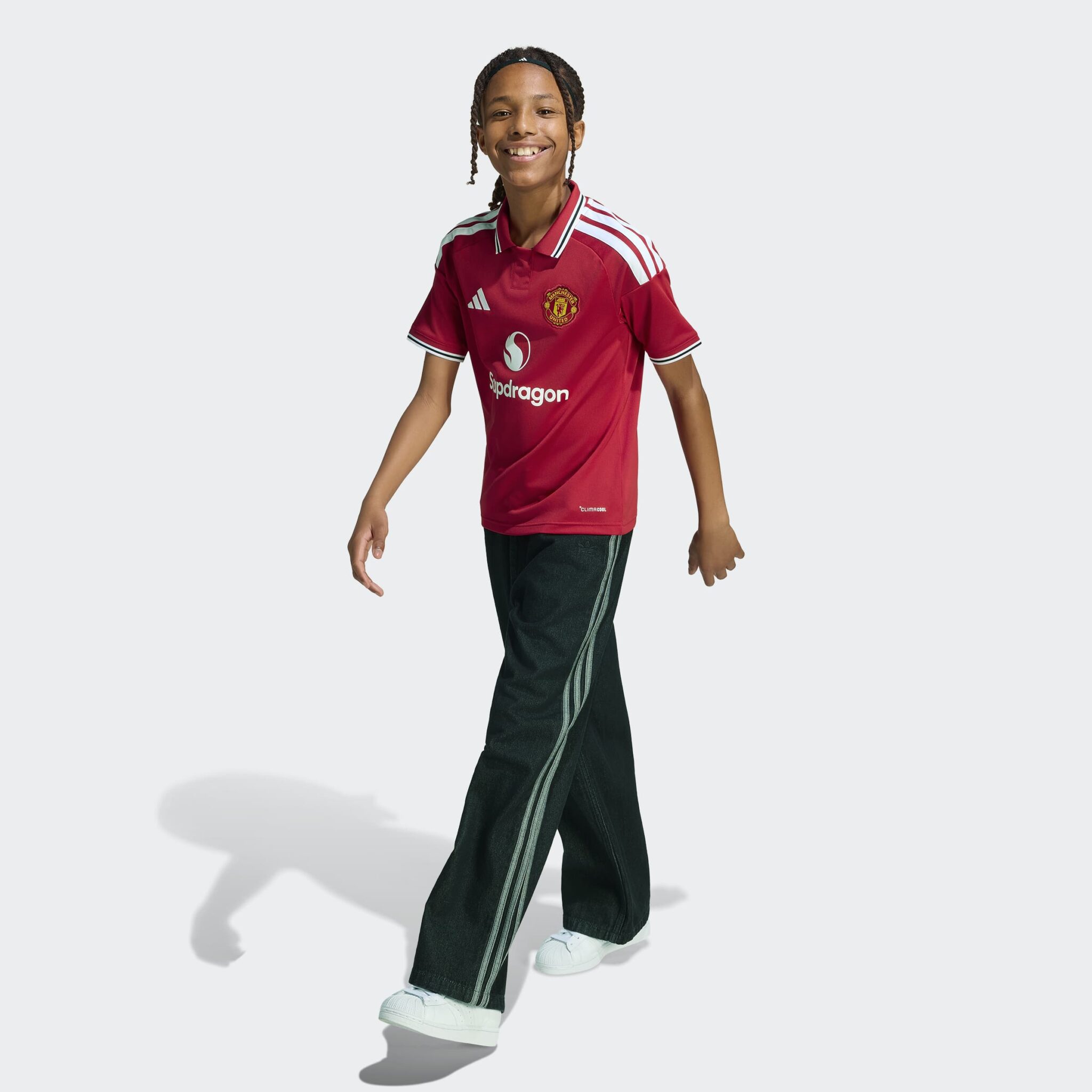 ADIDAS Manchester United 26/27 treyja barnastærð - Image 2