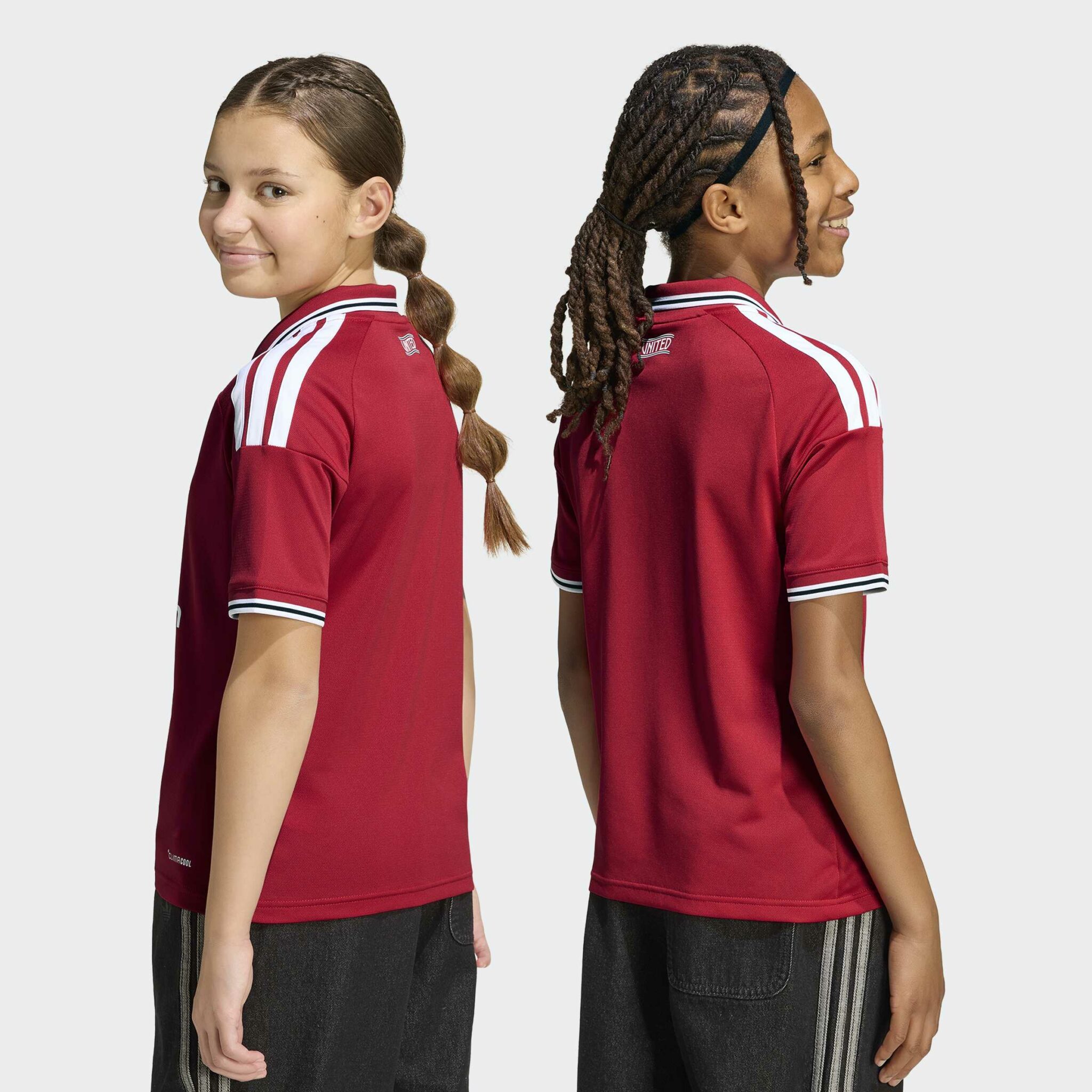 ADIDAS Manchester United 26/27 treyja barnastærð - Image 4