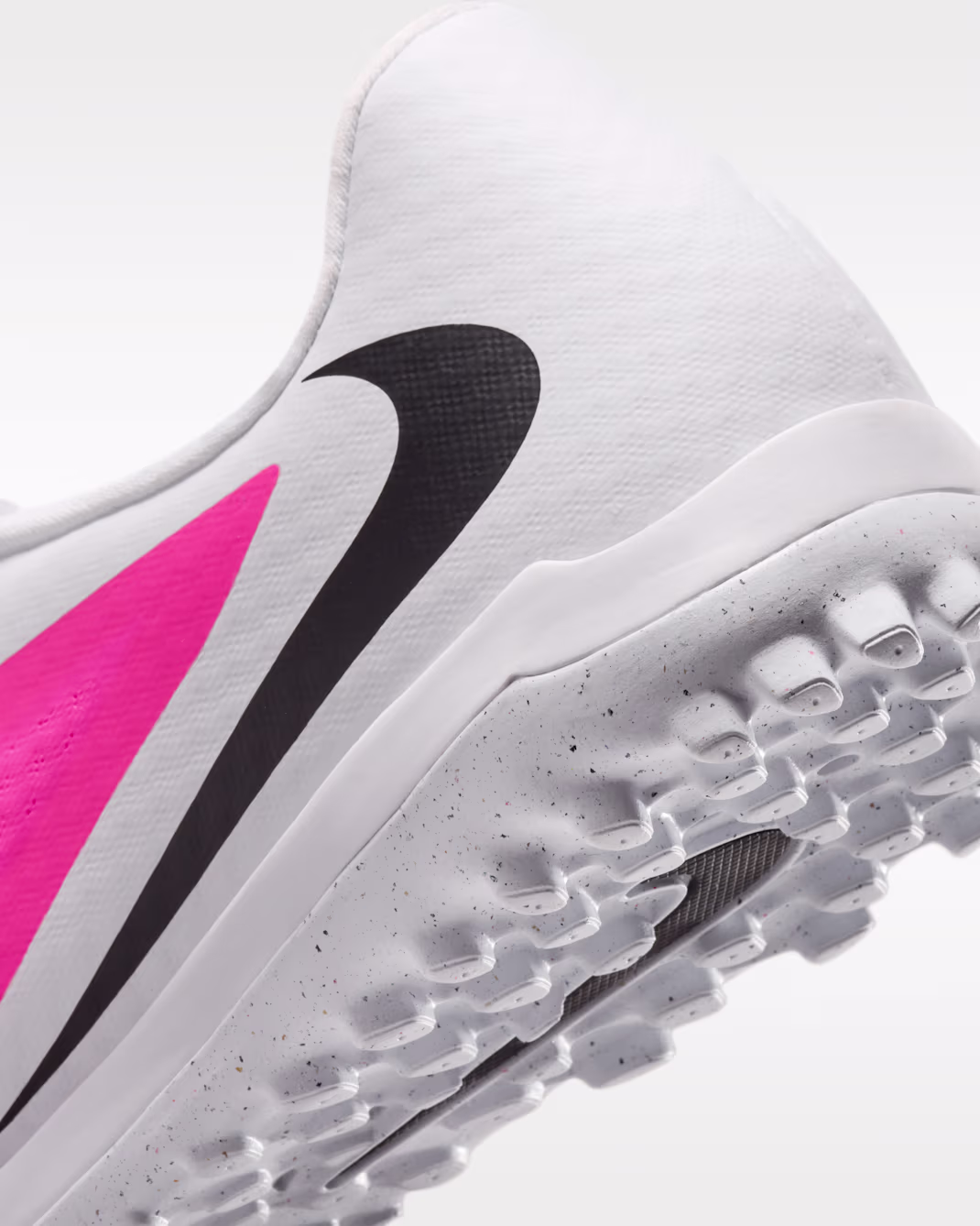 NIKE PHANTOM 6 LOW ACADEMY TURF BLEIKUR - Image 8