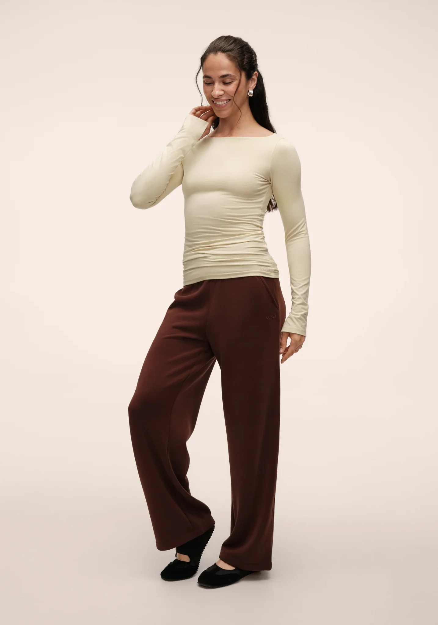 Casall Peachy Straight Leg Jogger Dark Brown - Image 4