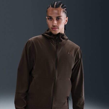 Nike Unlimited Mens Repel Hooded Versatile Jacket Brúnn
