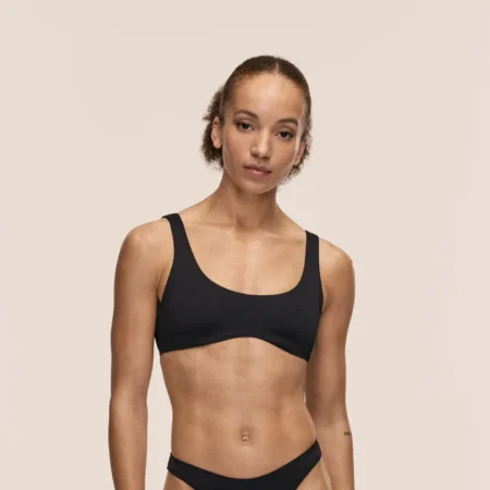 Casall Vibrant U-shape Bikini Toppur - Black