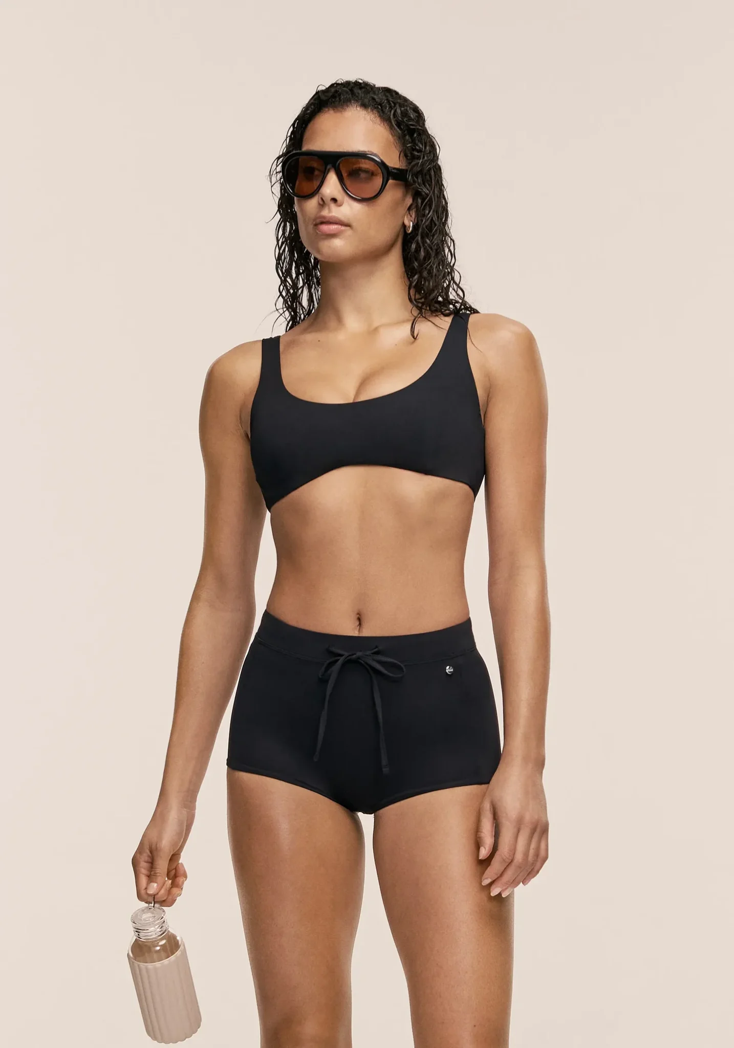 Casall Vibrant U-shape Bikini Toppur - Black - Image 2