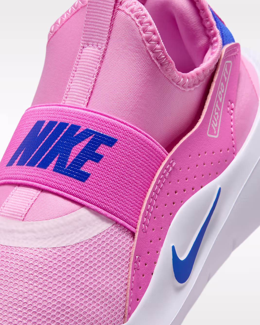 Nike Flex Runner 4 Younger Kids Shoes bleikir - Image 2