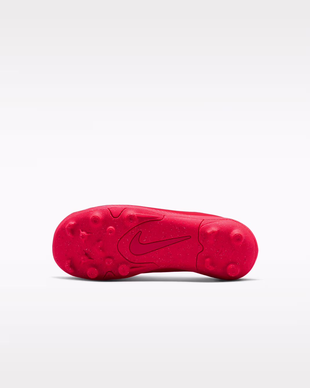 Nike Jr. Mercurial Vapor 17 Club Little Kids' Multi-Ground Low-Top Soccer Cleats - Image 7