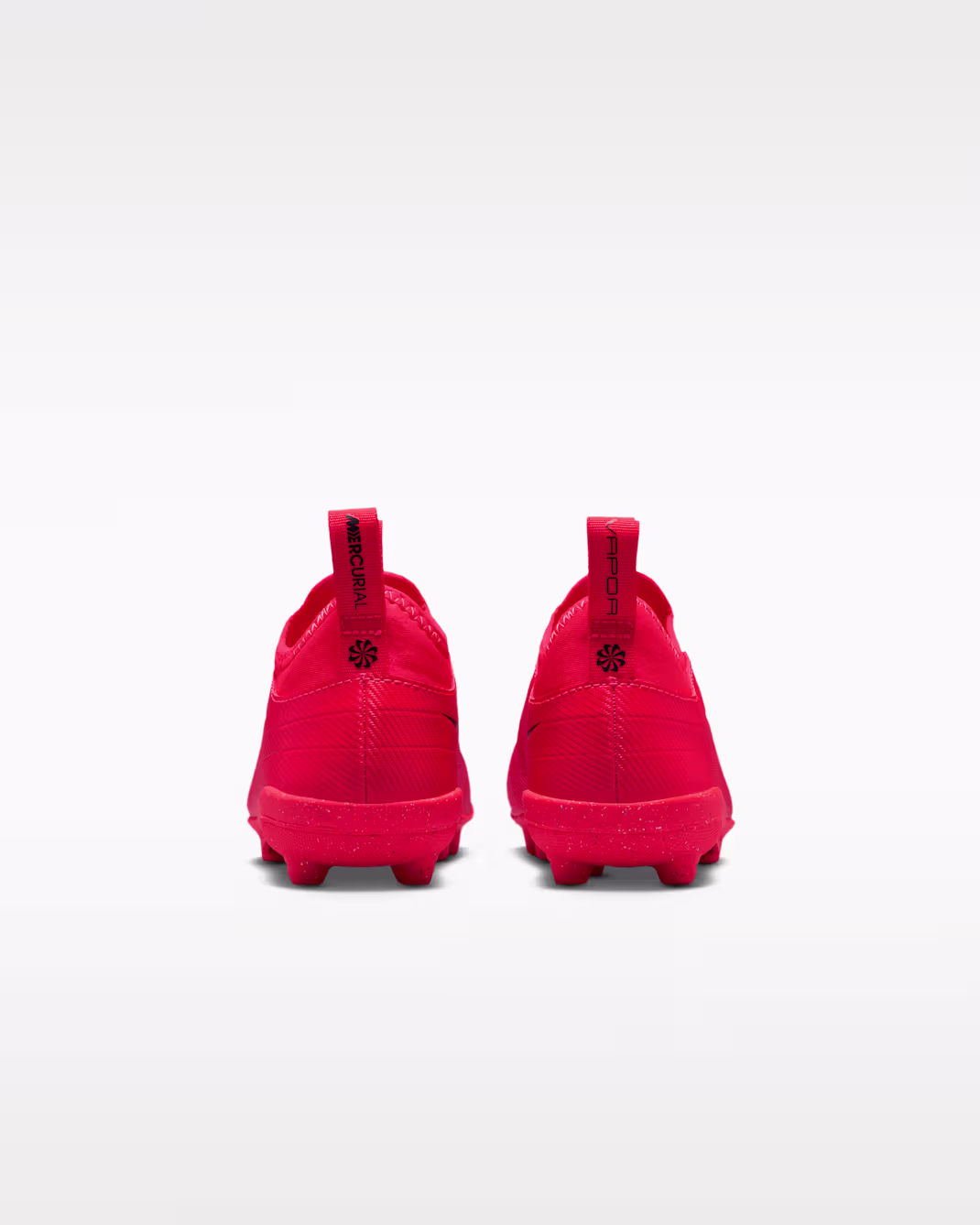 Nike Jr. Mercurial Vapor 17 Club Little Kids' Multi-Ground Low-Top Soccer Cleats - Image 2