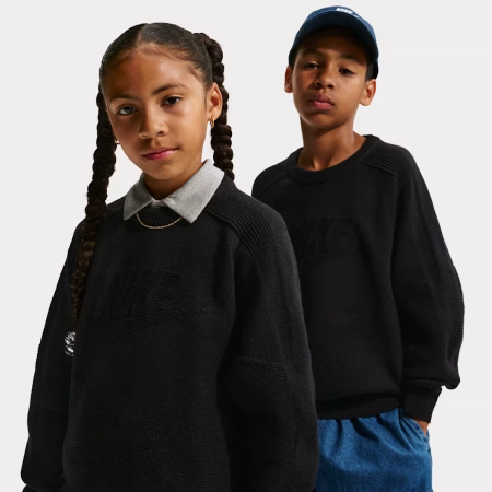 Nike Sportswear Older Kids Crew-Neck Sweater