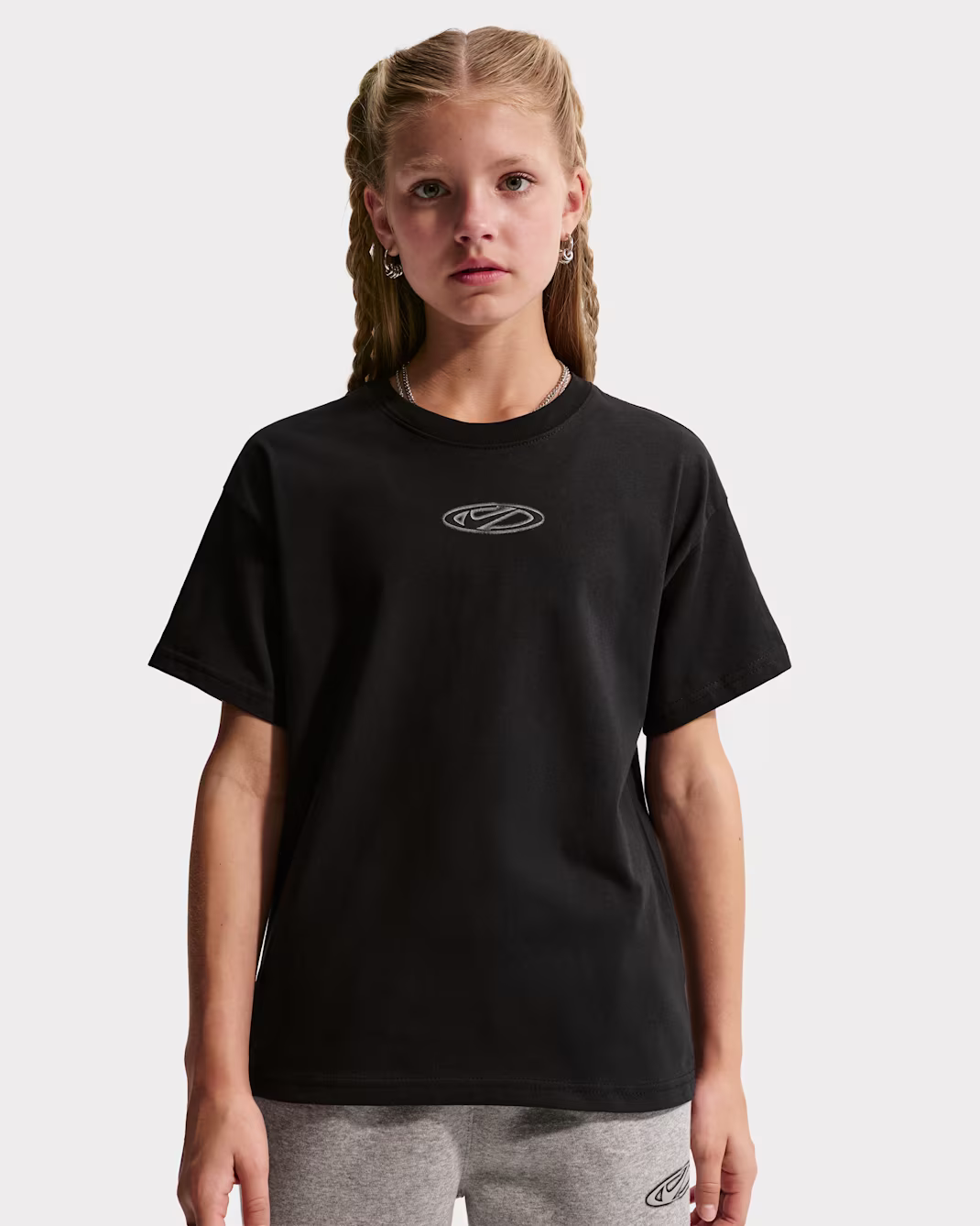 Nike Sportswear Club Select Older Kids' T-Shirt barnabolur