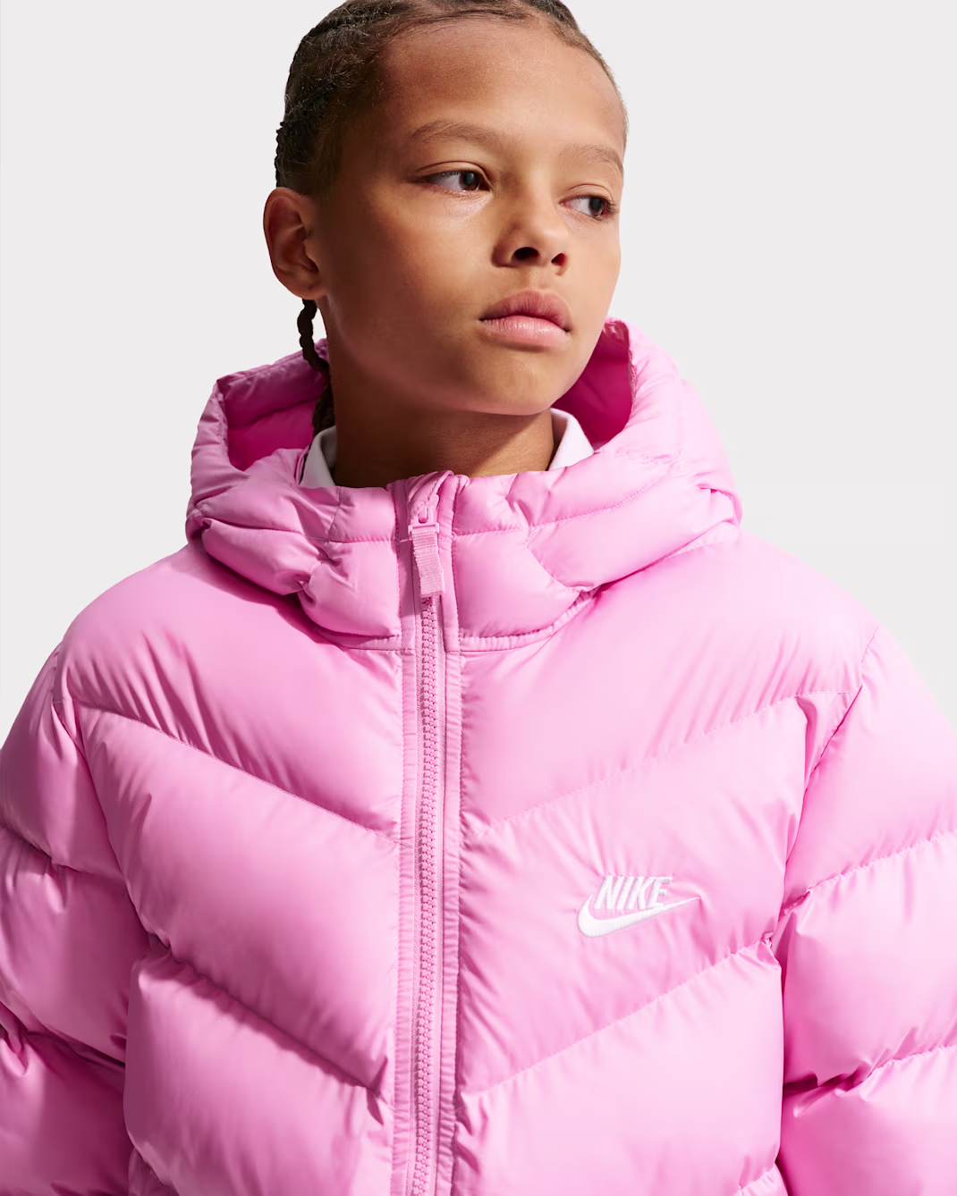 Nike úlpa bleik- barna All Day Play Older Kids Therma-FIT Loose-Fit Puffer Jacket