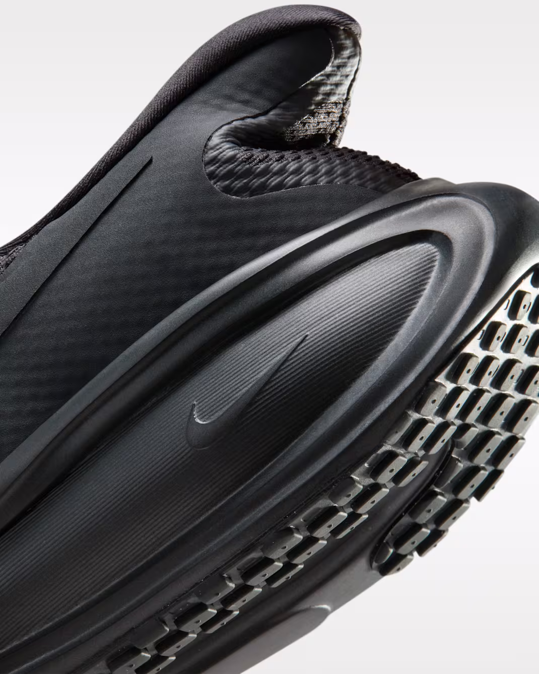 Nike Revolution 8 EasyOn Mens Svartir - Image 7