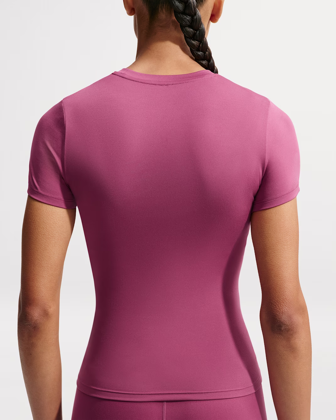 Nike Womens Fall One Fitted Stuttermabolur - Image 3