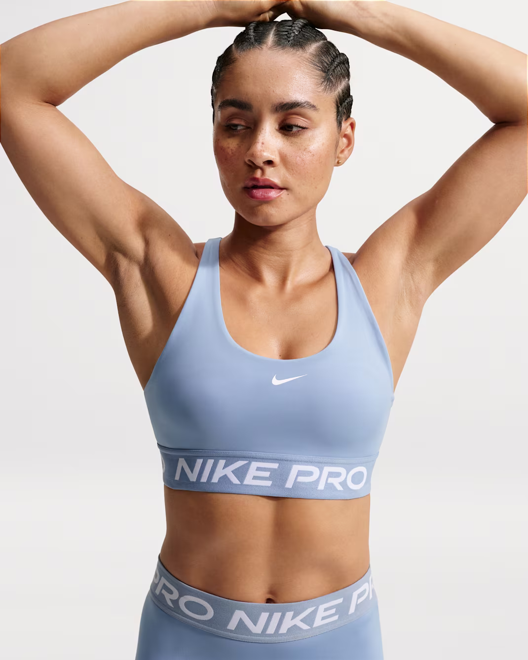 Nike Pro 365 Women's Light-Support Non-Padded Sports Bra - Image 3