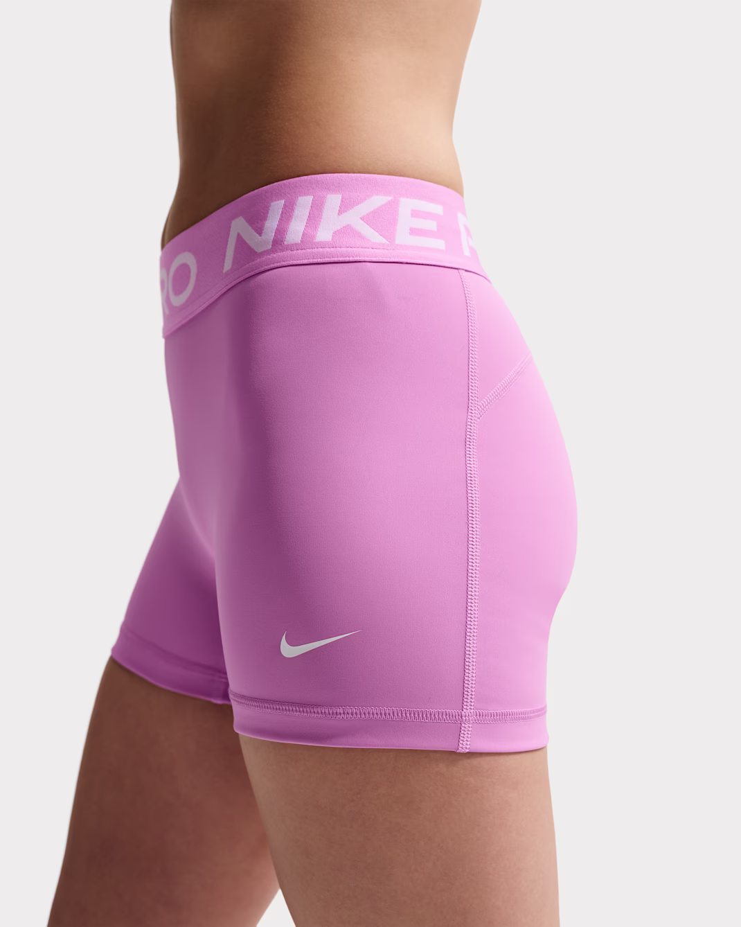 Nike Pro 365 Womens 5" Mid-Rise Shorts BLEIKAR - Image 3