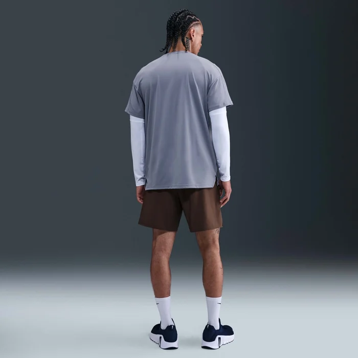 NIKE MENS UNLIMITED SHORTS COFFEE BROWN STUTTBUXUR - Image 4