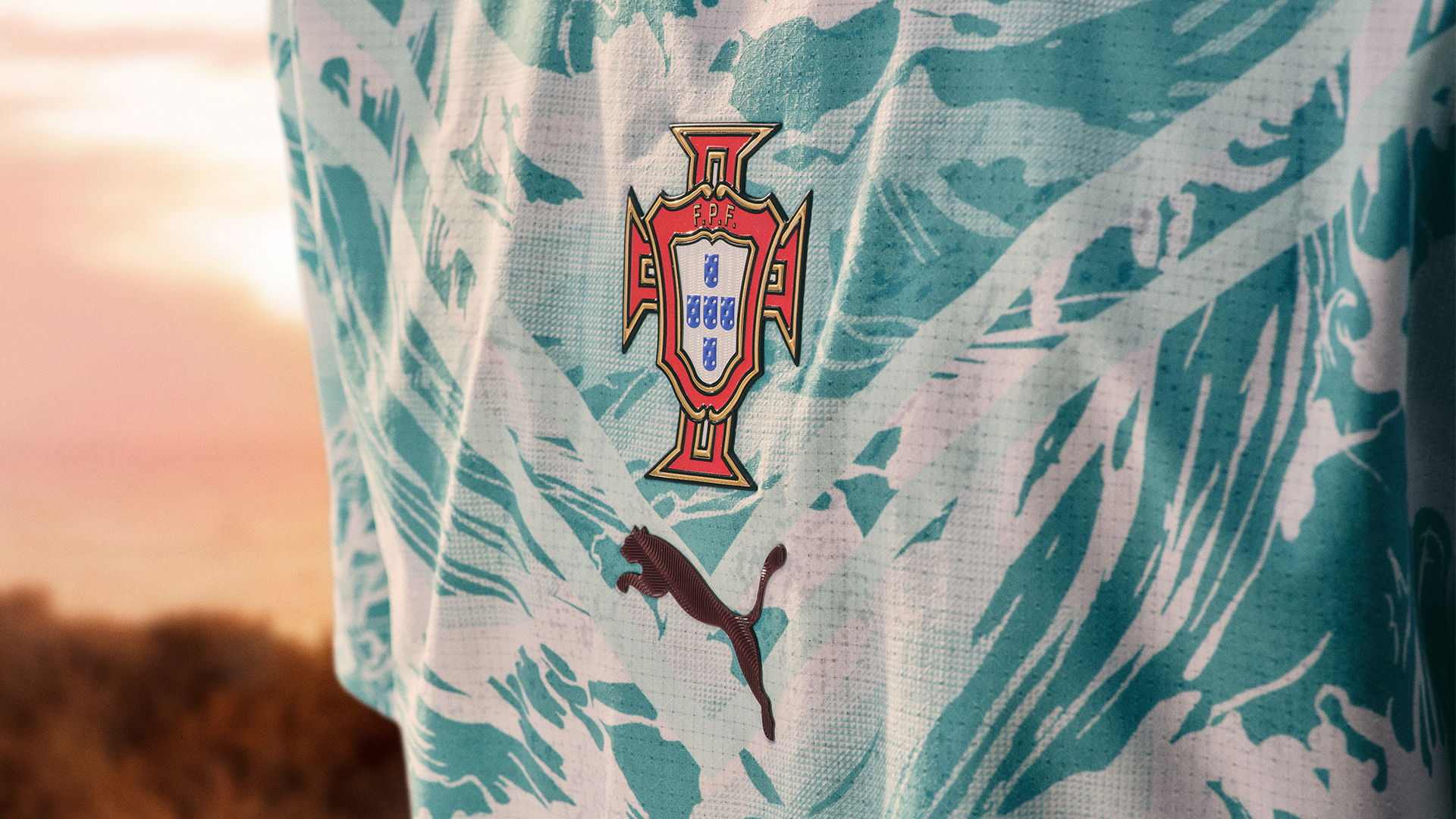 Puma Portugal Long Sleeve Away Player Jersey Men Ronaldo merkt - Image 7