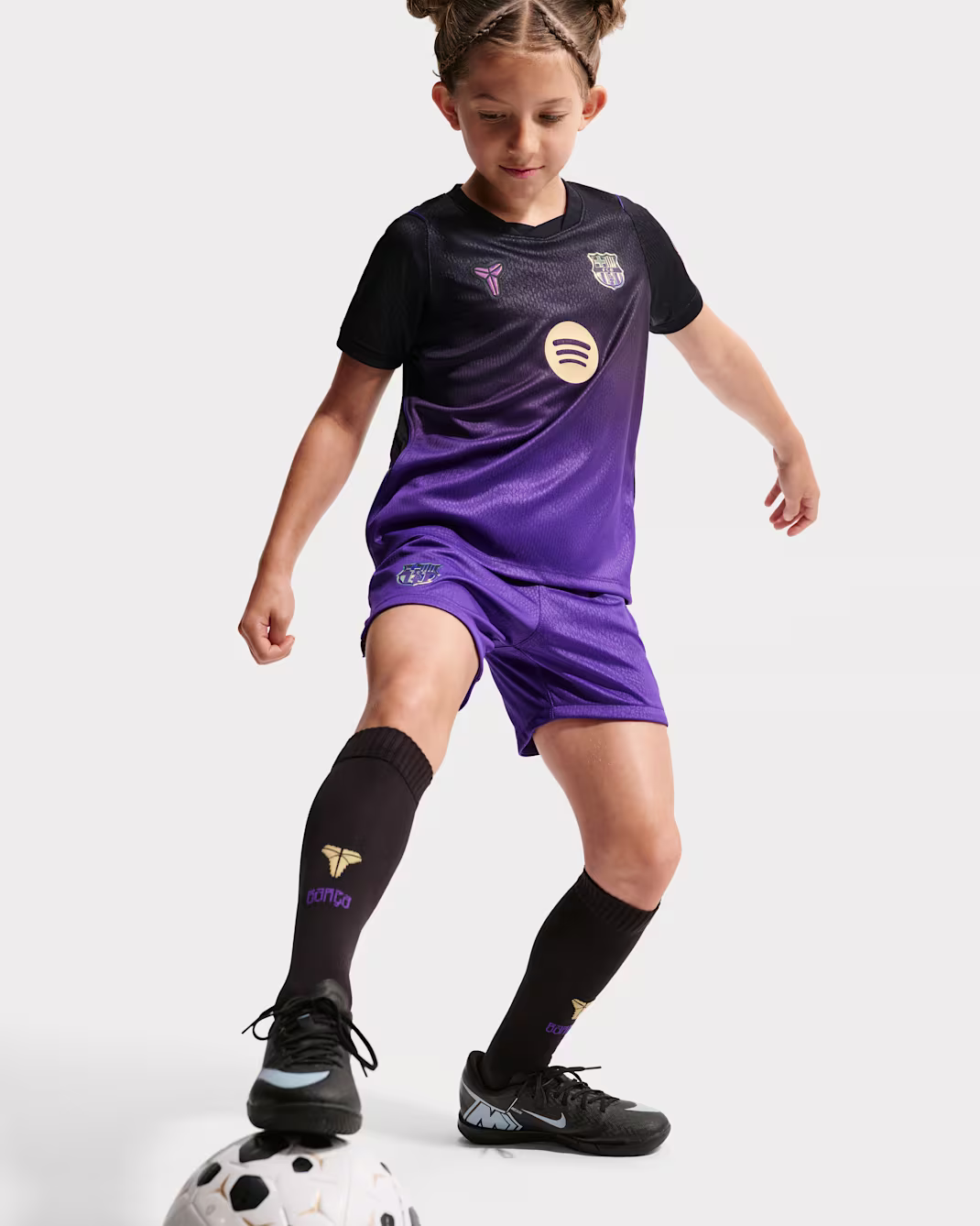 F.C. Barcelona 2026/27 Stadium Away Younger Kids Kobe Football Replica 3-Piece Kit - Image 5