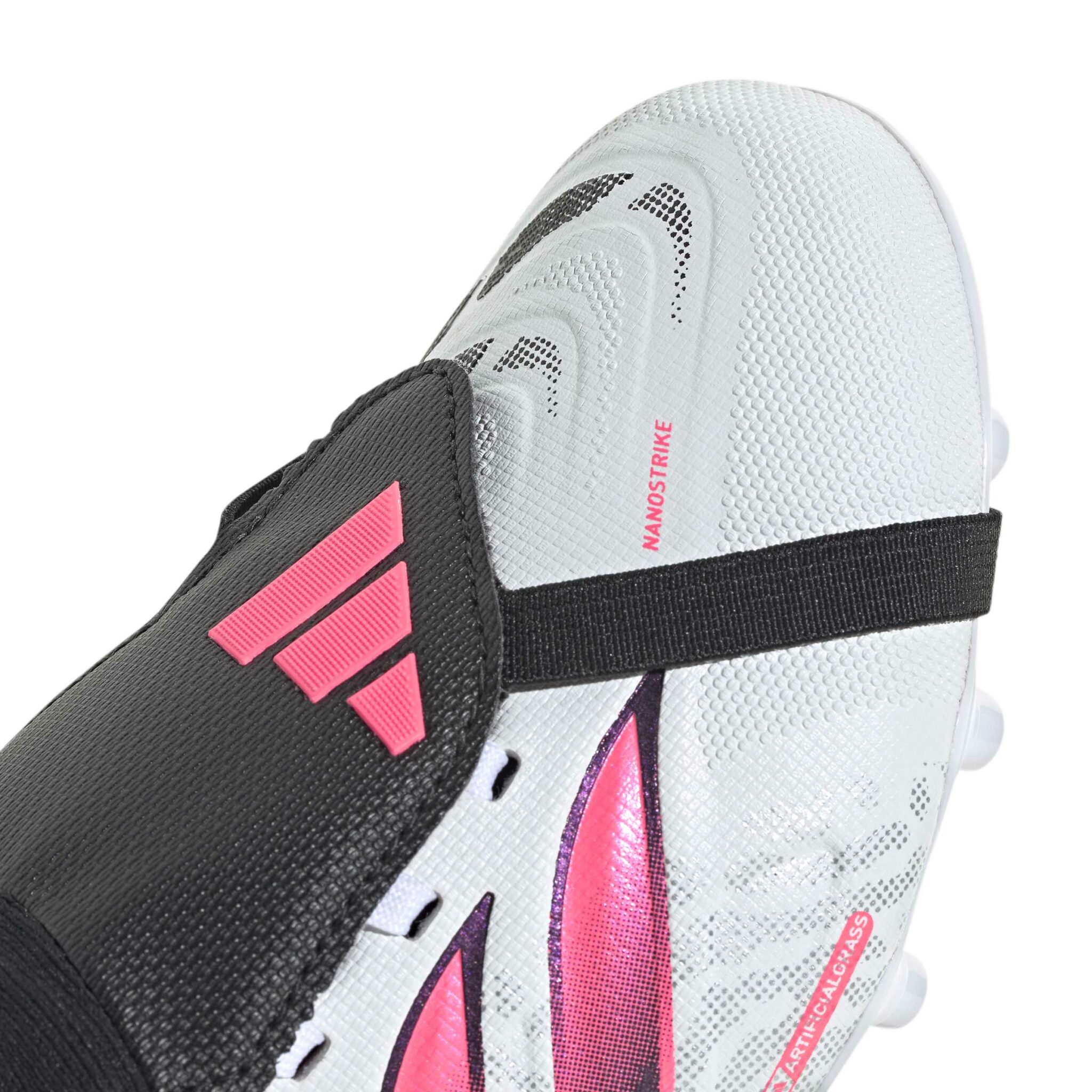 ADIDAS BARNA PREDATOR LEAGUE FT AG TAKKAR - Image 9