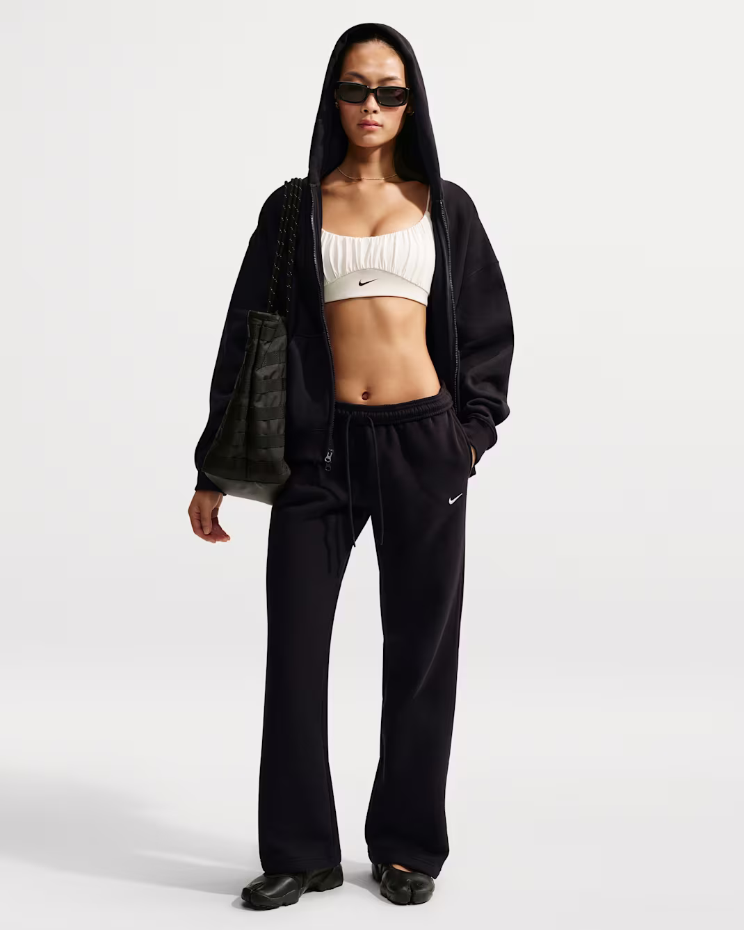 Nike Studio Fleece Medium Weight Womens Mid-Rise Open-Hem Trousers - Image 2
