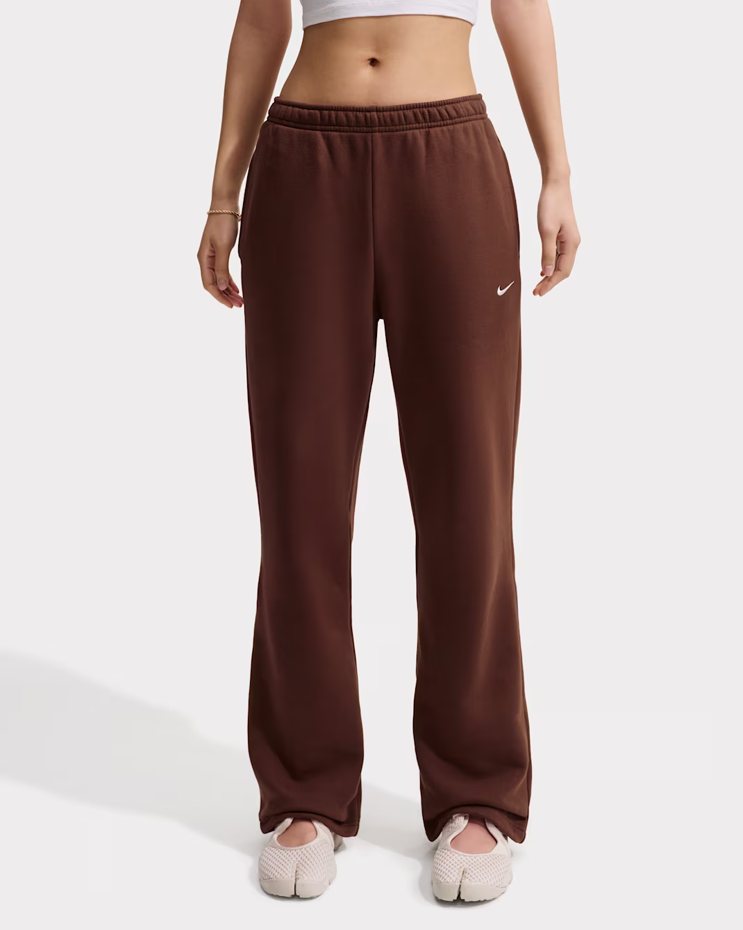 Nike Studio Fleece Medium Weight Womens Mid-Rise Open-Hem Trousers BRÚNAR - Image 3