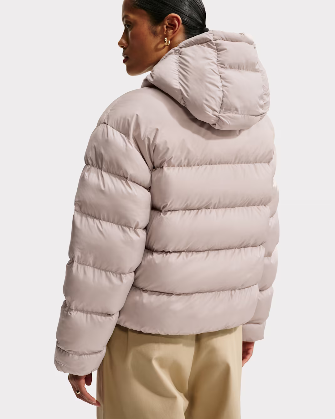 NIKE ÚLPA DÖMUR BEIGE - Nike Sportswear Women’s Therma-FIT Jacket - Image 5