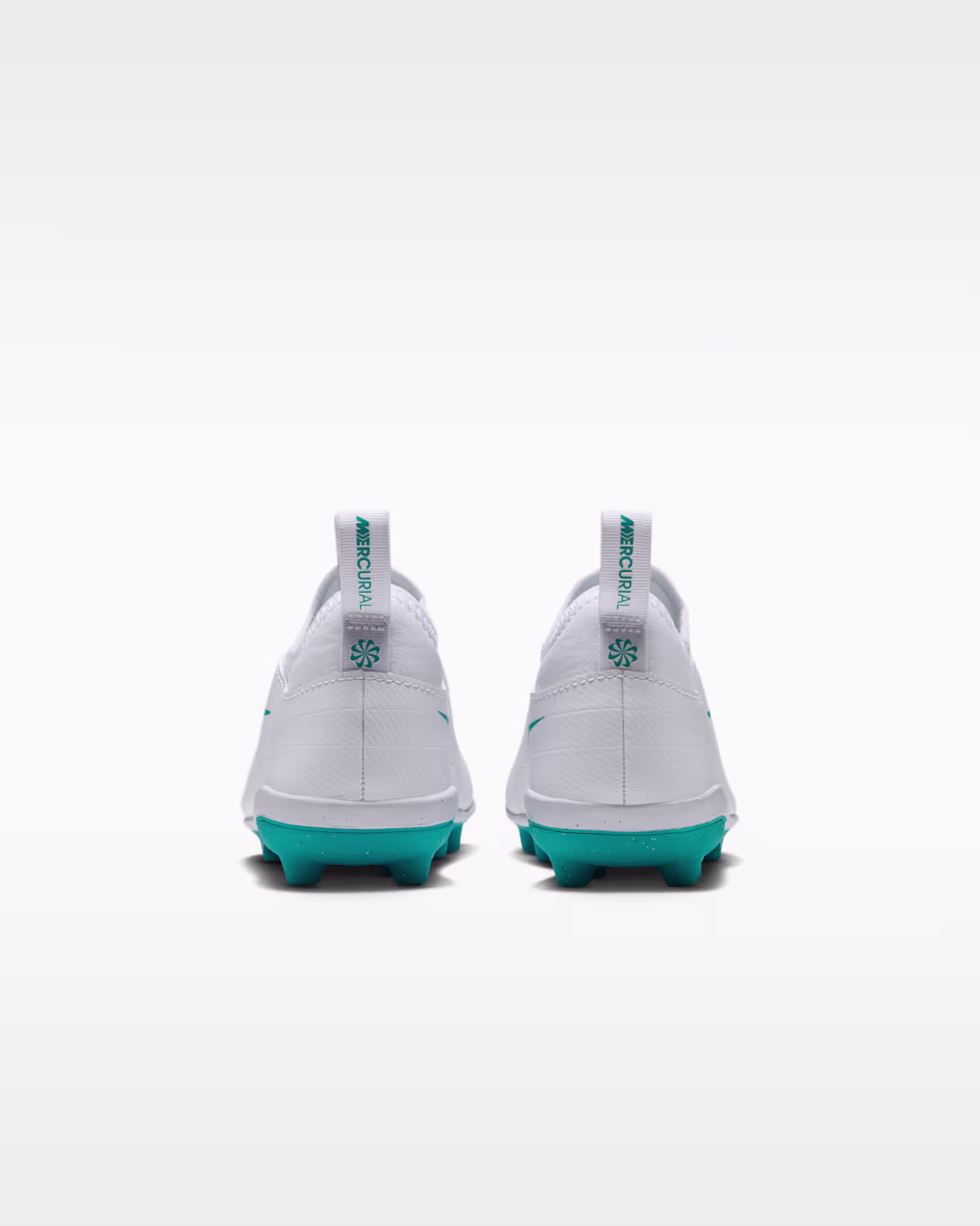 Nike Jr. Mercurial Vapor 17 Club Little Kids Multi-Ground Low-Top Soccer Cleats - Image 4