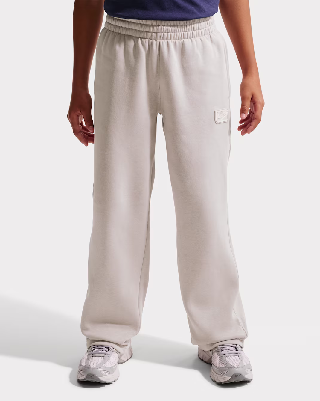 Nike Sportswear Club Fleece Big Kids (Youth) Open-Hem Pants - Image 6