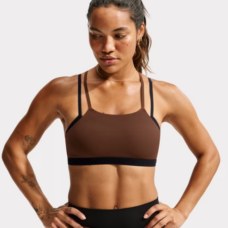 Nike Zenvy Womens Light-Support Padded Sports Bra toppur kvenna